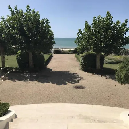 Royan, 1 Piece, 3 Personnes - Fr-1-305-851 *