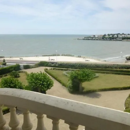 Royan, 1 Piece, 3 Personnes - Fr-1-305-851 Royan