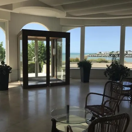 Royan, 1 Piece, 3 Personnes - Fr-1-305-851 Appartement *